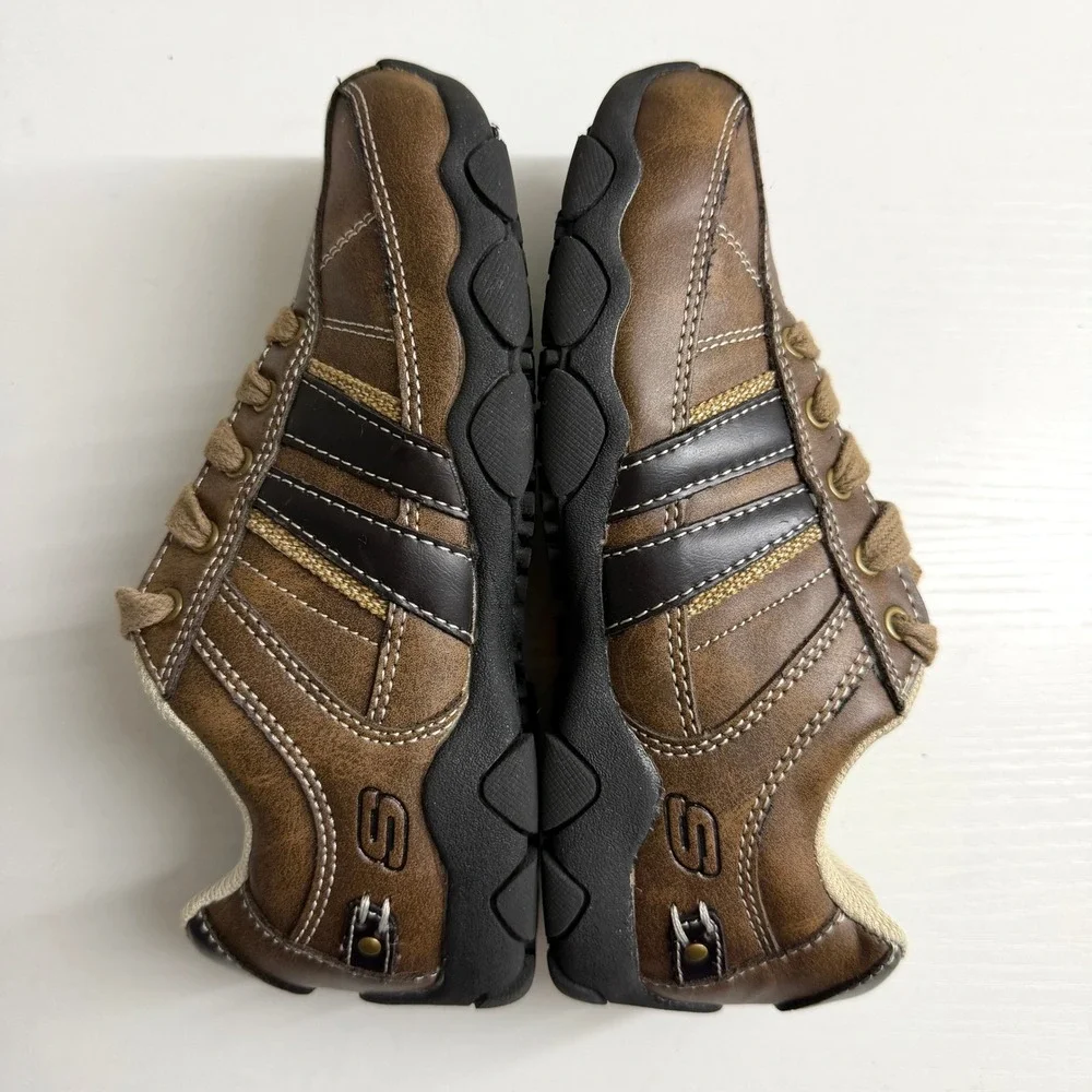 Skechers Sneakers Kids Size 1 Brown Excellent Lace Up Casual Sporty Shoes